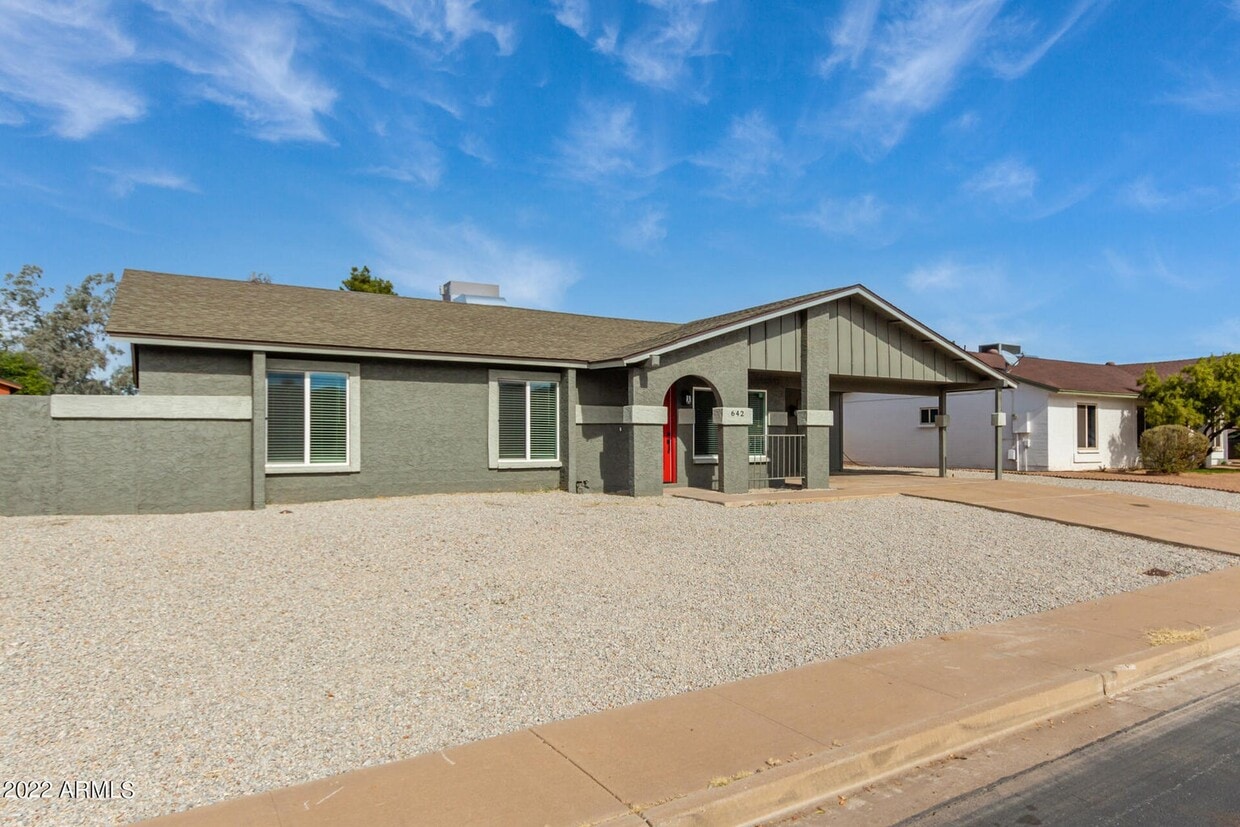 Foto principal - 642 W Plata Ave