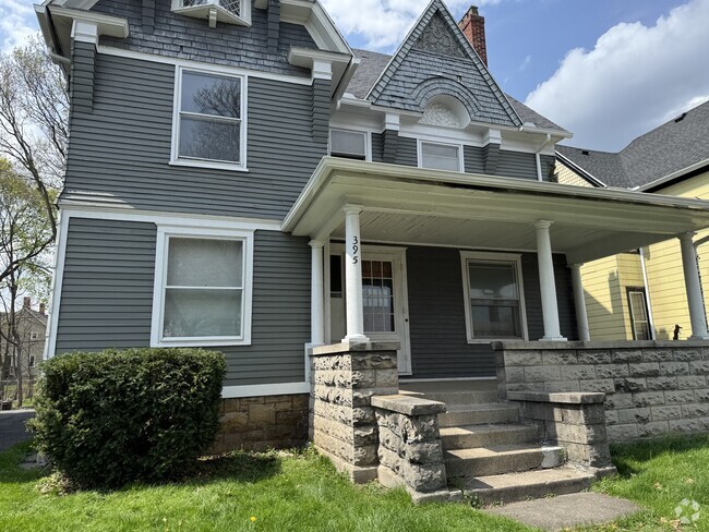 Building Photo - 395 Meigs St