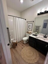 Building Photo - 750 Windsor court