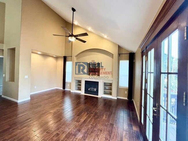 Building Photo - 1031 Surlyn Ct