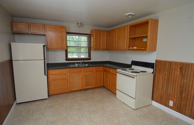 Building Photo - McHugh 12th Ave Duplex