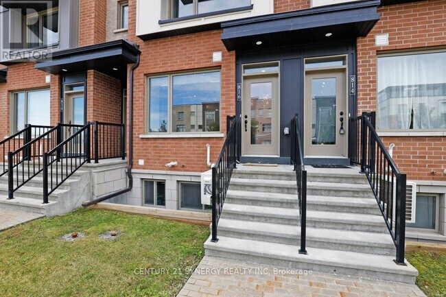 Photo du bâtiment - 816 Mikinak Rd