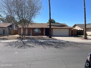 Building Photo - 10014 N 44th Dr