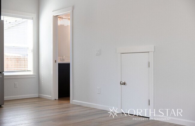 Foto del edificio - 3042 SW Obsidian Ln