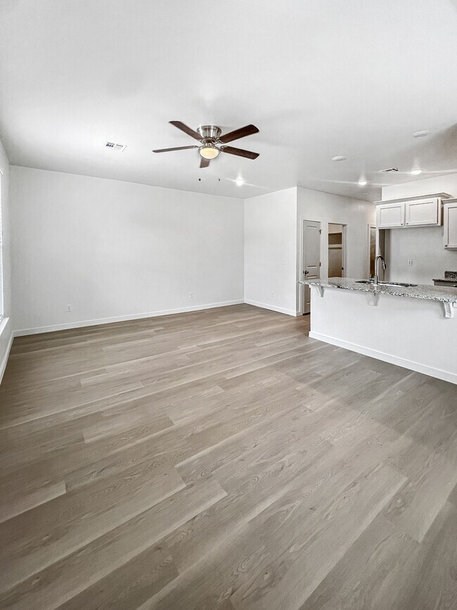 Foto del edificio - 805 SW Summit Ave