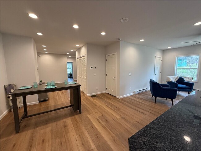 Foto del edificio - 2002 Maes Lndg