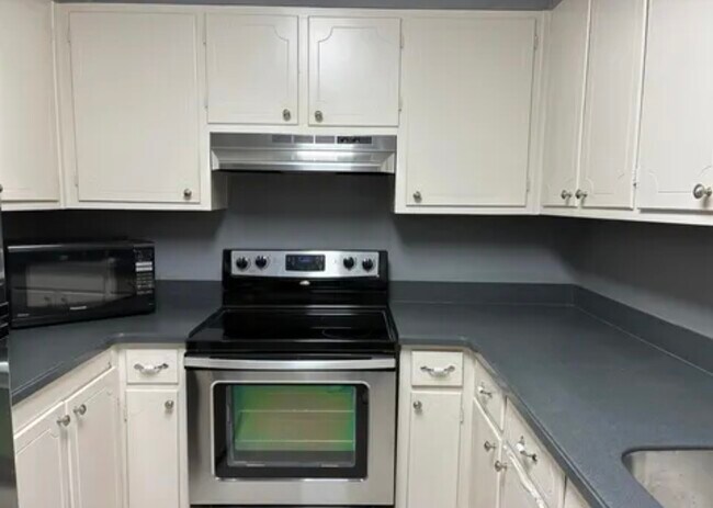 Foto del edificio - 2122 Montreat Cir