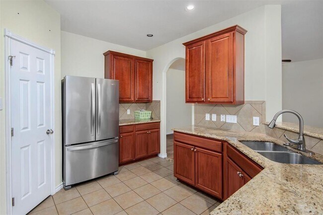 Foto del edificio - 405 Magnolia Estates Dr