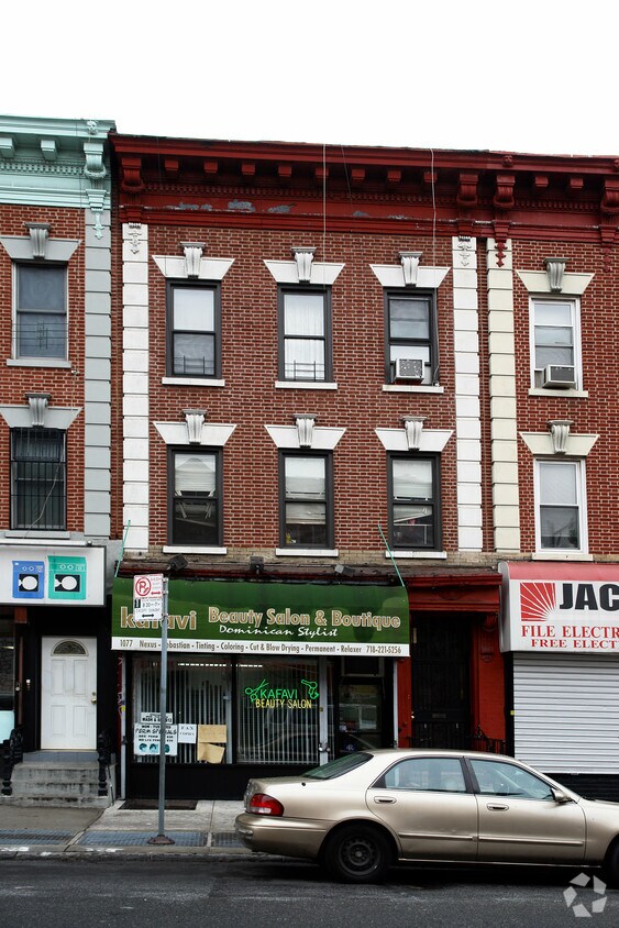 Foto principal - 1077 Nostrand Ave