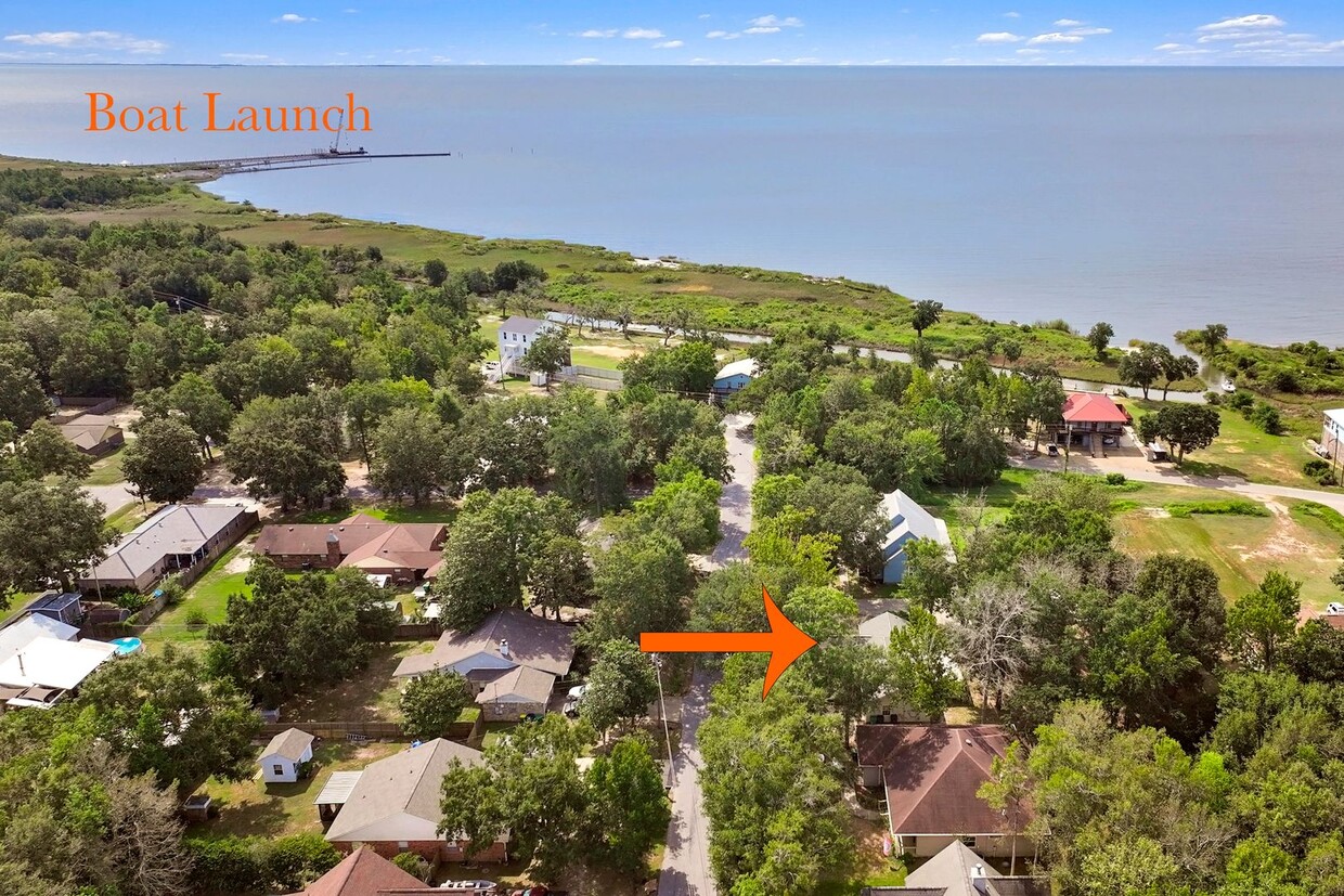 Primary Photo - 3 Bedroom Home in Ocean Springs