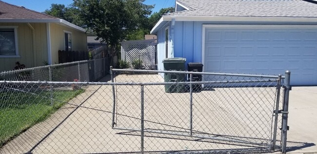 Foto del edificio - Move in Special see ad