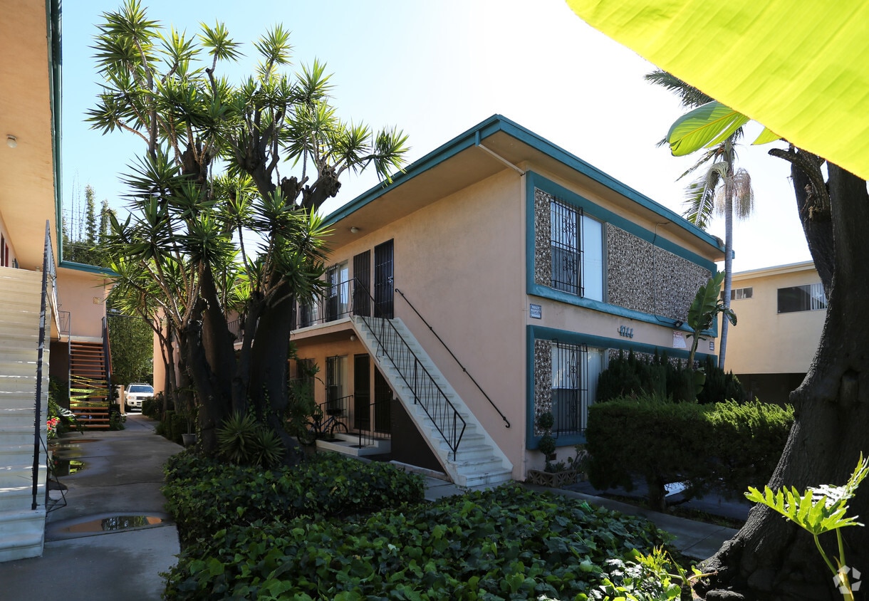 Building Photo - 4166 Inglewood Blvd