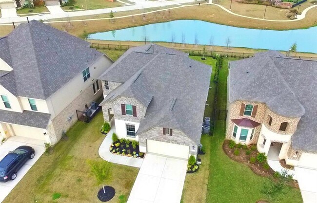 Foto del edificio - 24506 Bludana Ln