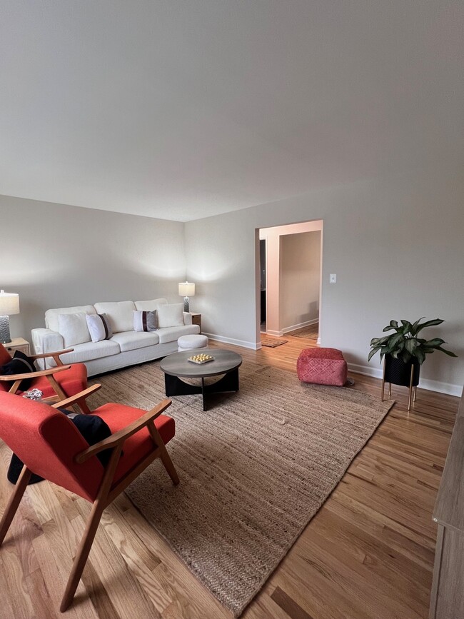 Foto del edificio - Hillside Apartments