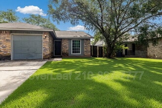 Building Photo - 5528 Lochmoor