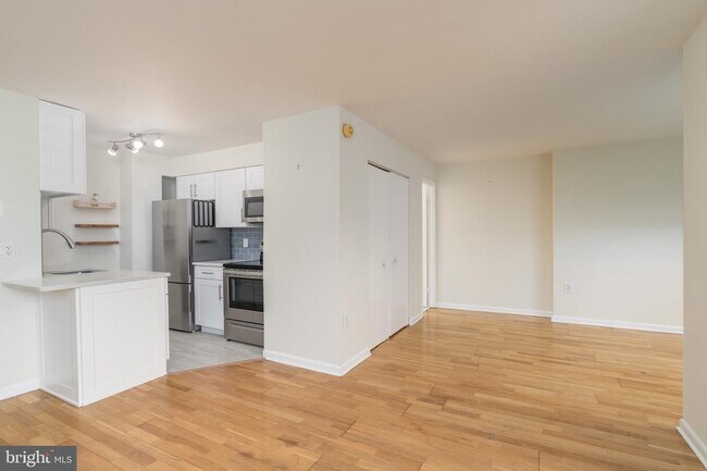 Foto del edificio - 2440 16th St NW