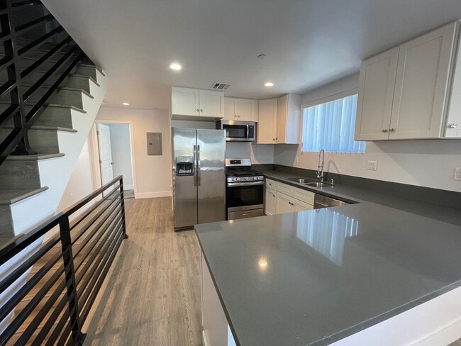 2130 - 2130 Apartment