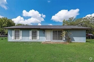 Building Photo - 2030 Midlake Rd