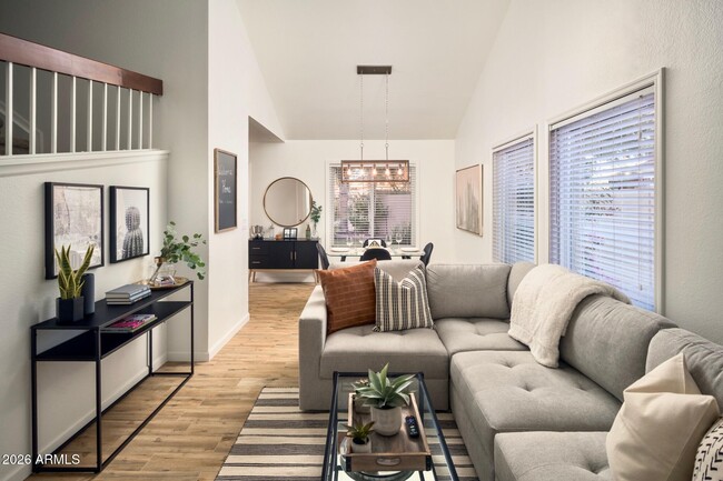 Foto del edificio - 322 E Bluebell Ln