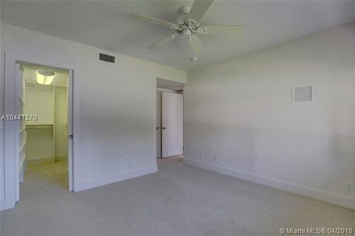 Building Photo - 64 Isle of Venice Dr