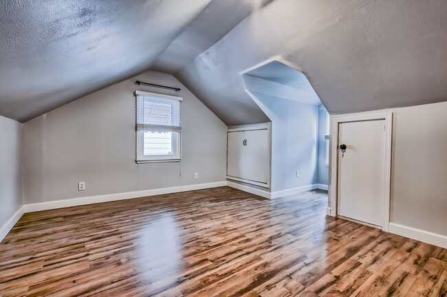 Building Photo - 470 Falstaff Rd