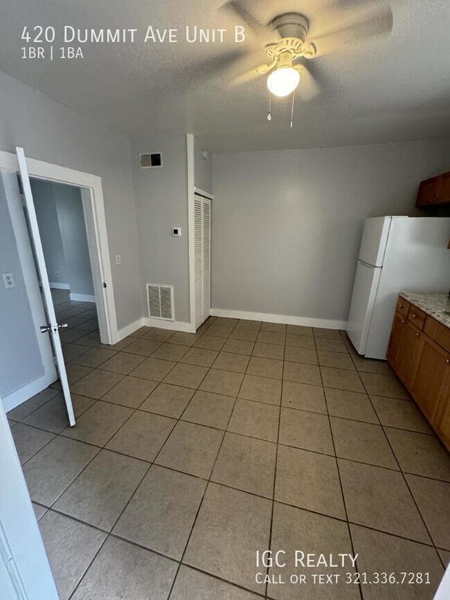 Building Photo - Cozy 1/1 Available in Titusville