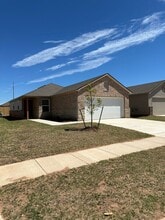 Building Photo - 11628 Annette Dr