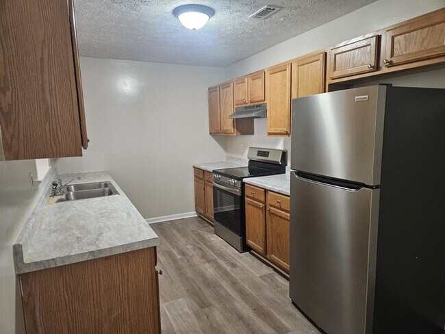 Photo - 1140 Micha Way House