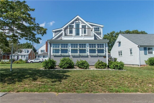 Building Photo - 50 Mohican Rd W