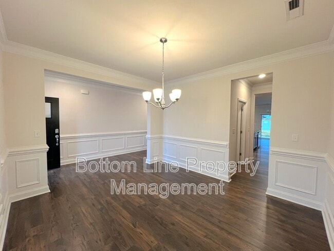 Building Photo - 145 Championship Dr