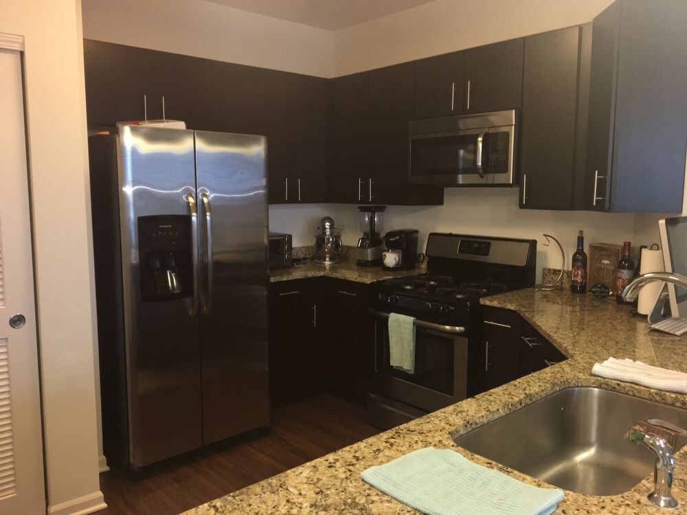Foto del edificio - 2671 Showplace Dr