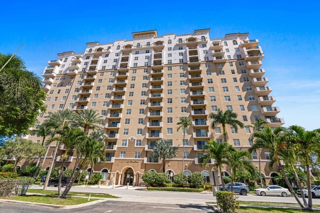 Foto del edificio - 616 Clearwater Park Rd