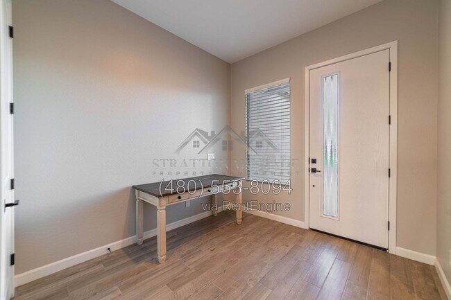 Foto del edificio - 9625 E Solina Ave