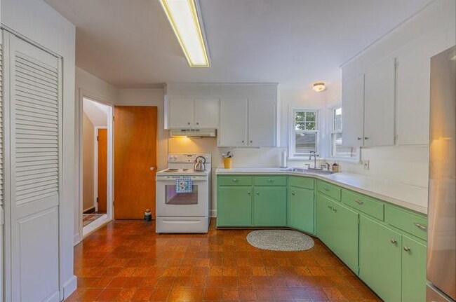 Foto del edificio - 27 Edgemont Rd