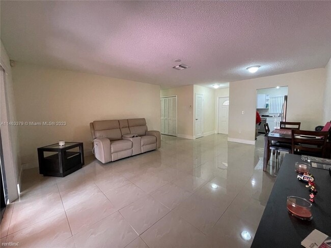 Foto del edificio - 3 br, 2 bath House - 8612 SW 148th Pl