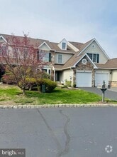 Building Photo - 242 Patriot Hill Dr