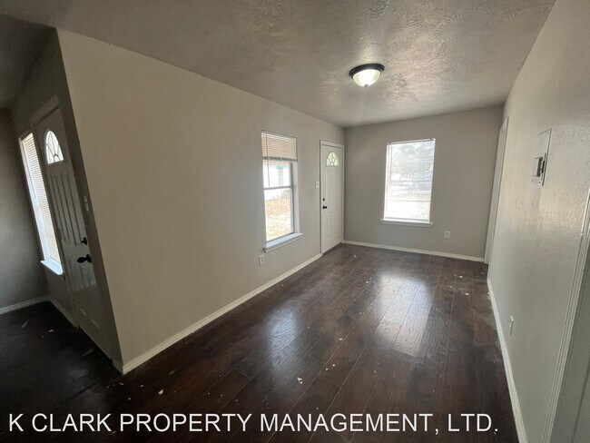 Building Photo - 2 br, 1 bath House - 3723  W. MARTIN ST