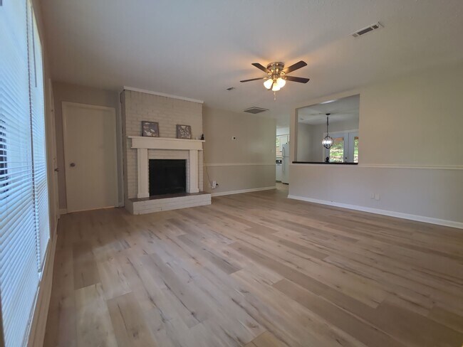 Foto del edificio - 3711 Conger Rd SW