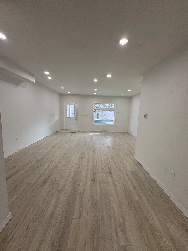 Building Photo - 2104 8th Ave