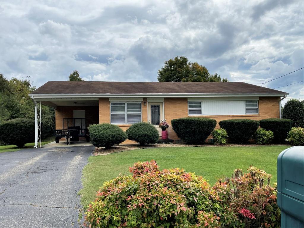 Primary Photo - 106 York Drive