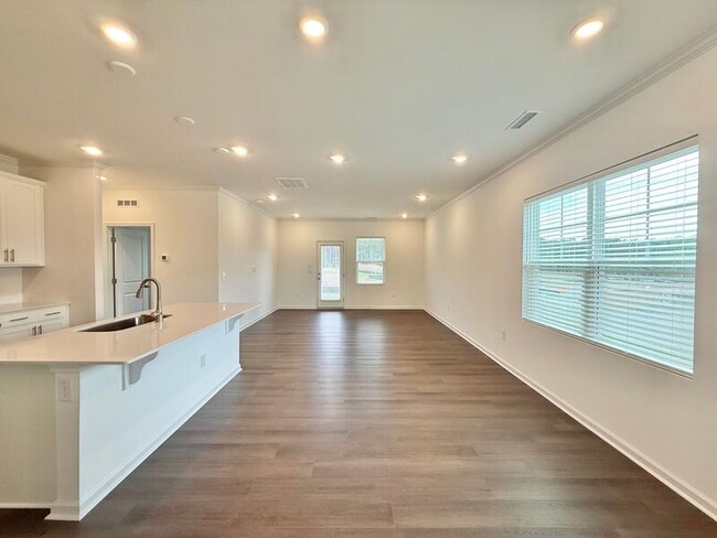 Foto del edificio - 3111 Allamore Dr
