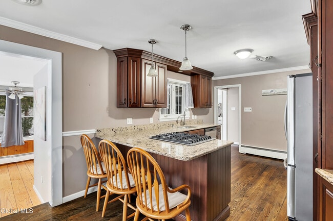 Building Photo - 15 Brookwood Dr