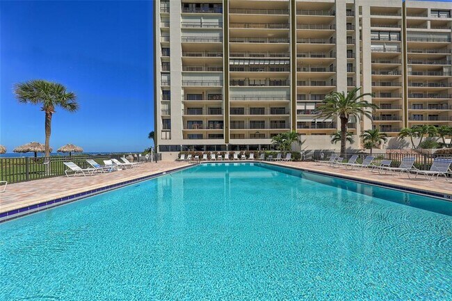 Foto del edificio - 1480 Gulf Blvd