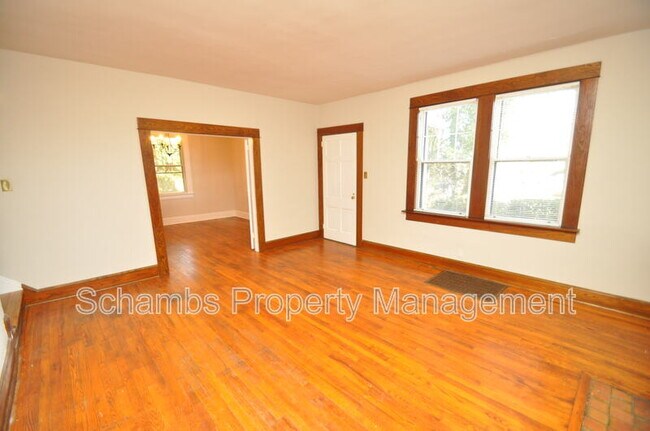 Building Photo - 1425 Wake Forest Rd