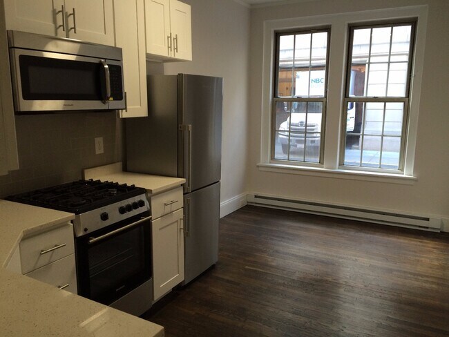 Building Photo - 12 Saint Germain St