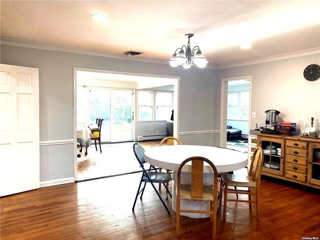 Building Photo - 60 Grist Mill Ln