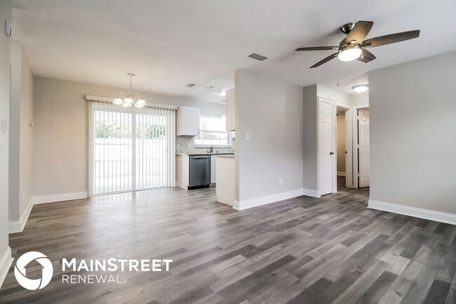 Foto del edificio - 3977 Kingsport Dr