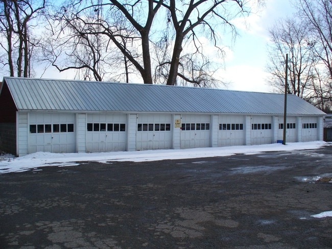 Building Photo - 108-110 Jackson Ave