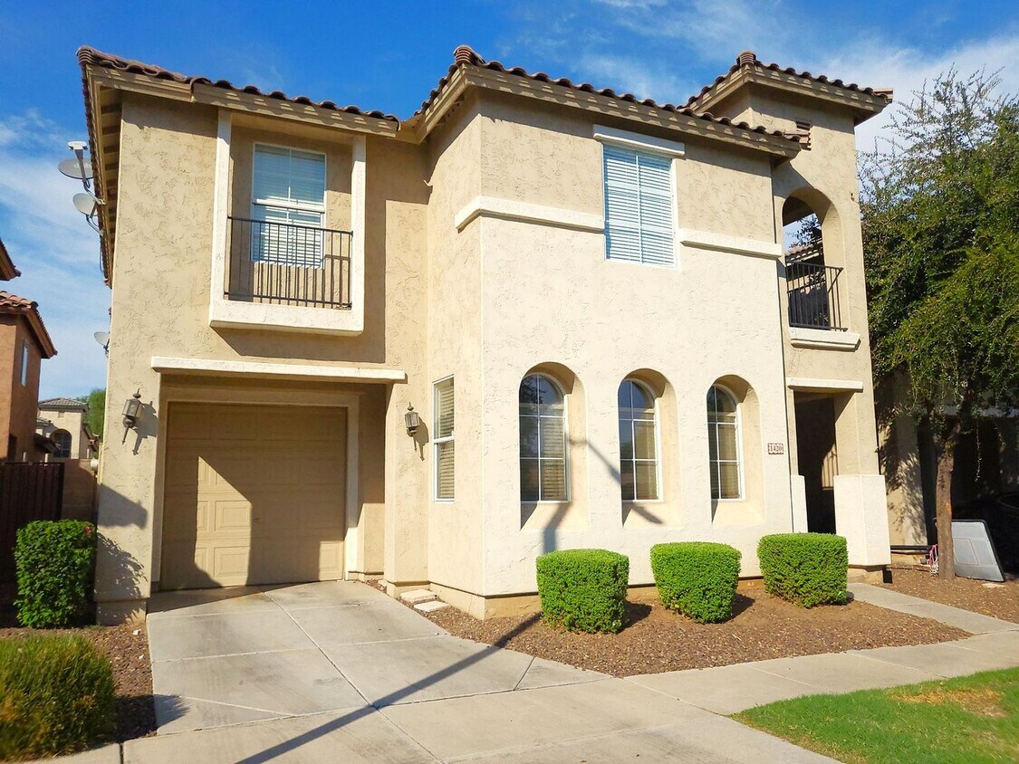 Primary Photo - NICE AND AFFORDABLE IN SOUTH PHOENIX.