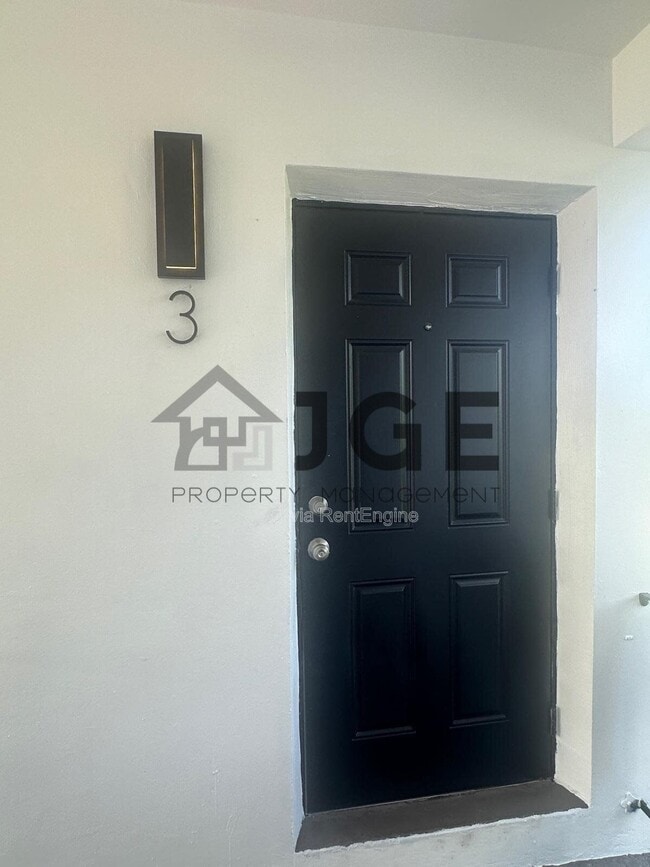 Photo - 3128 Sw 12th Pl Apartment